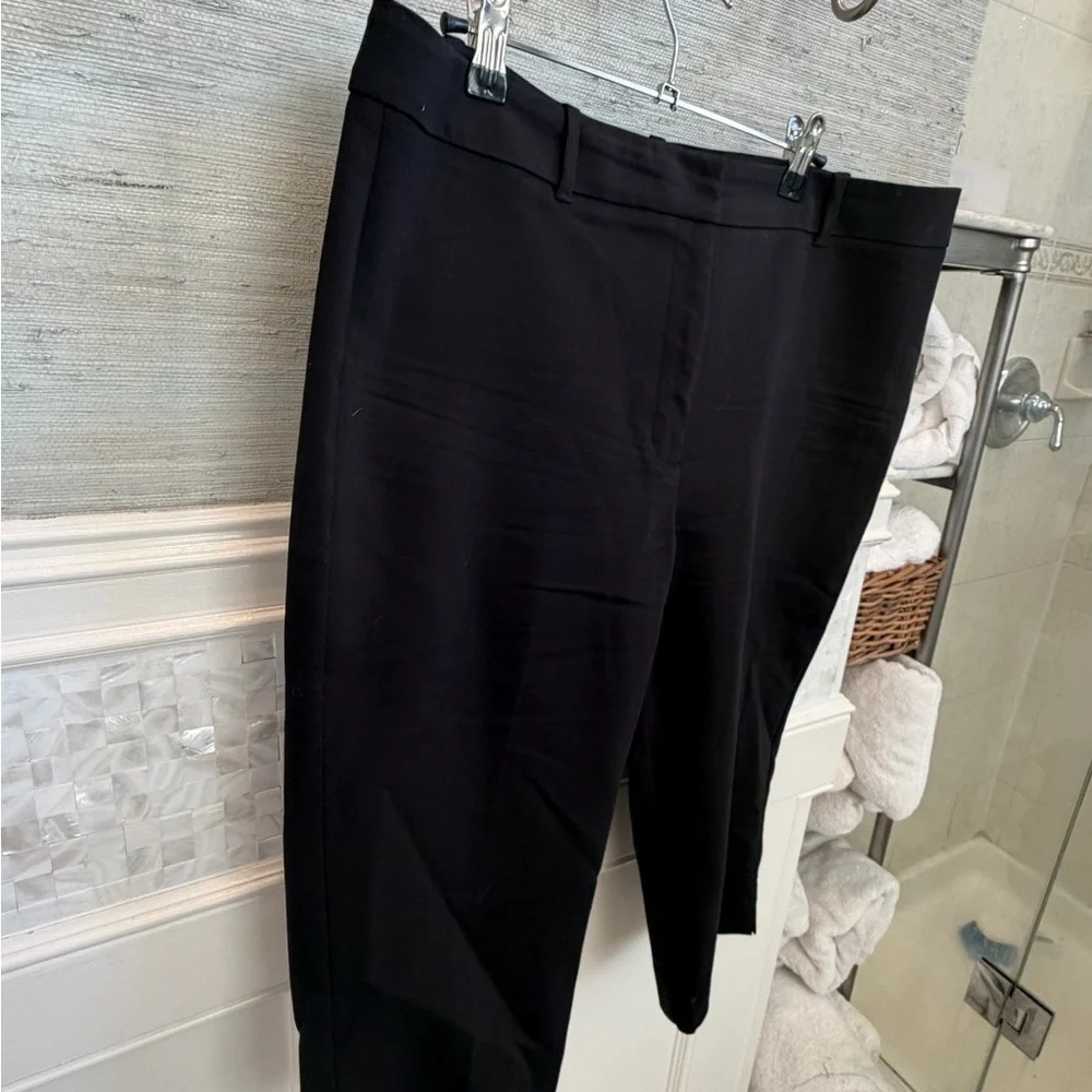 14 WHBM White House Black Market Stretch Capri dropped pedal pusher pants black